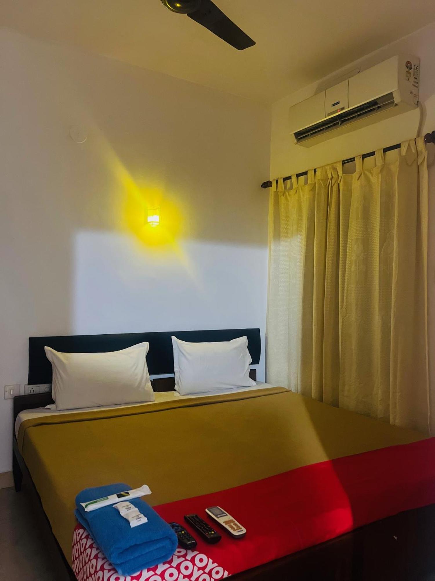 Hotel Sunday - Townhouse Club Airport Trivandrum Thiruvananthapuram Ngoại thất bức ảnh